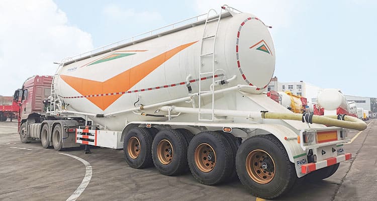 4 Axle Pneumatic Dry Bulk Trailer for sale