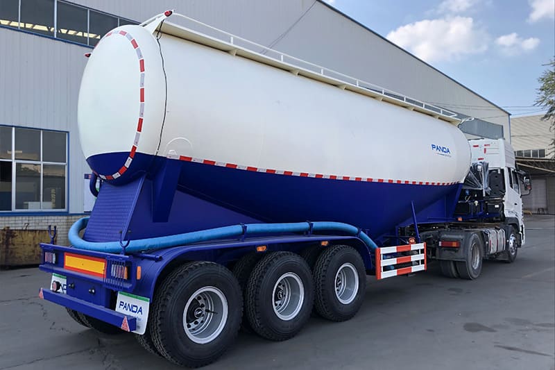 3 Axle Pneumatic Dry Bulk Trailer for sale